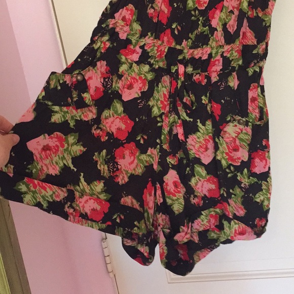 Romper - Picture 2 of 3